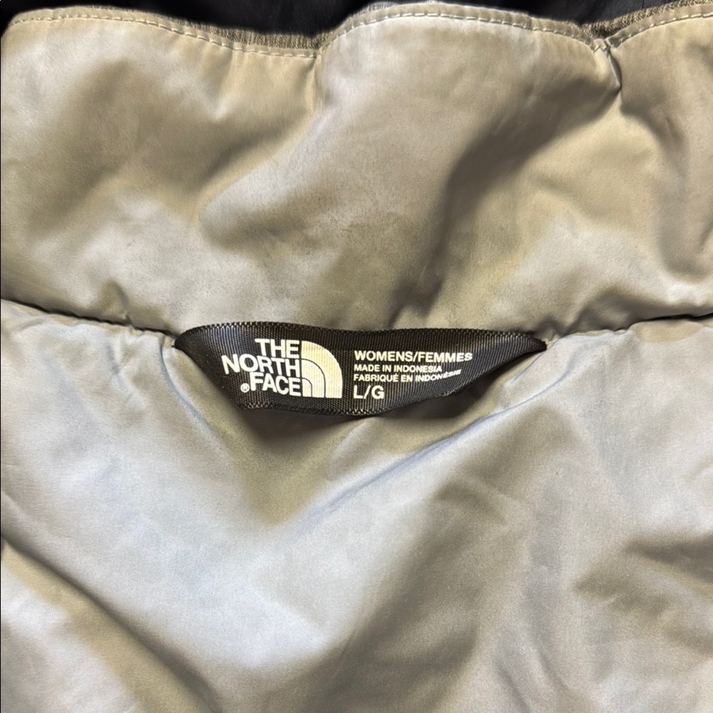 The North Face Blue Ski Jacket with Hood and Zipper - Picture 2 of 4